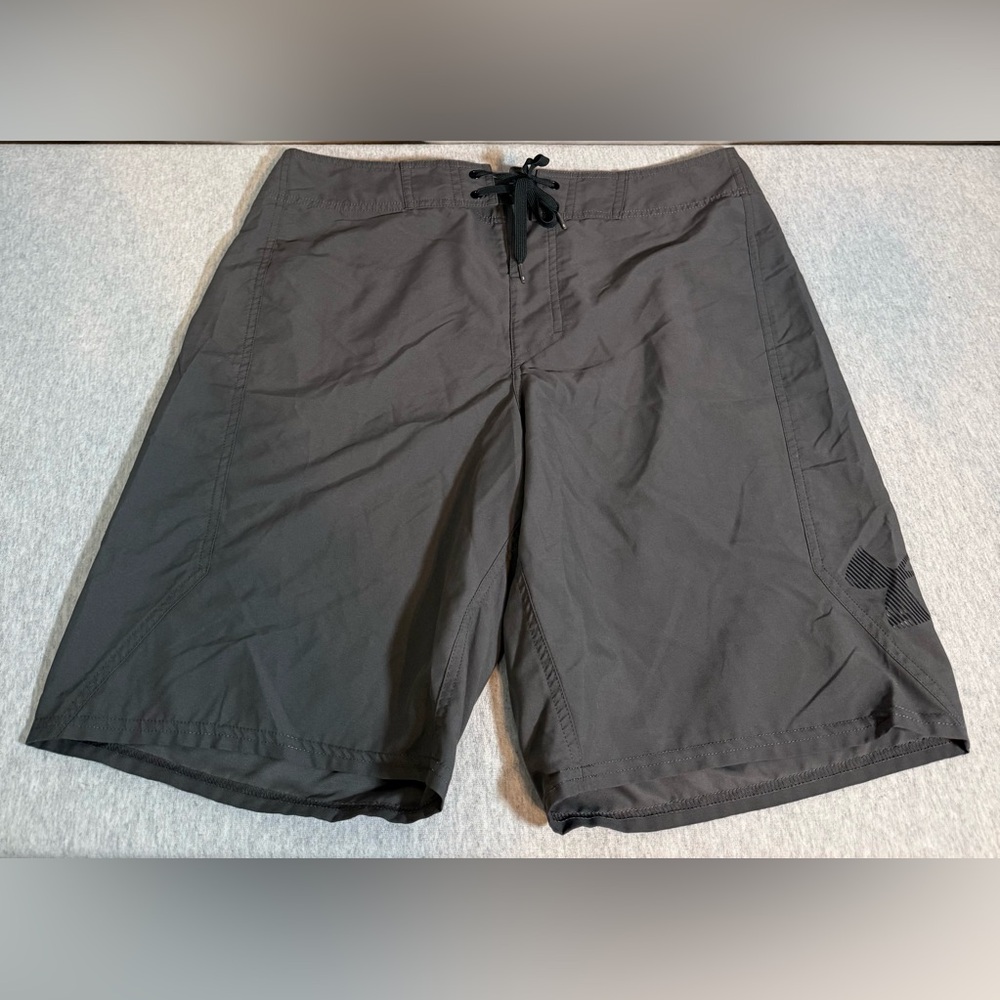 Under Armour Storm Men's Board Shorts‎ – Gray, Size 36 🌊🩶